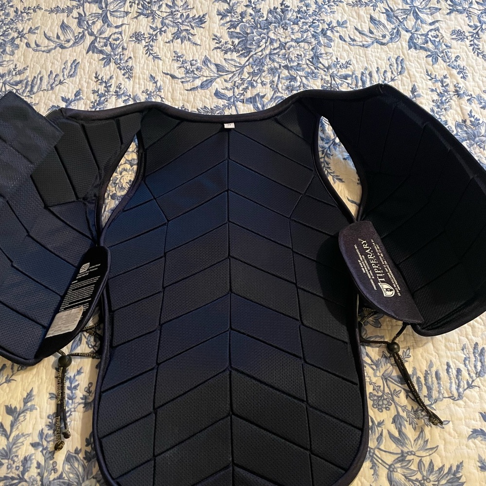 Protective Riding Vest - Picture 10 of 10